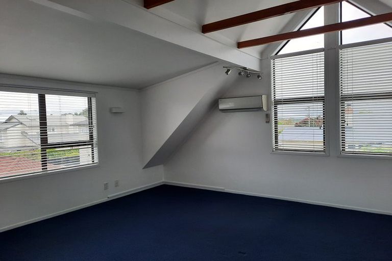 Photo of property in 1/17 Bayswater Avenue, Bayswater, Auckland, 0622