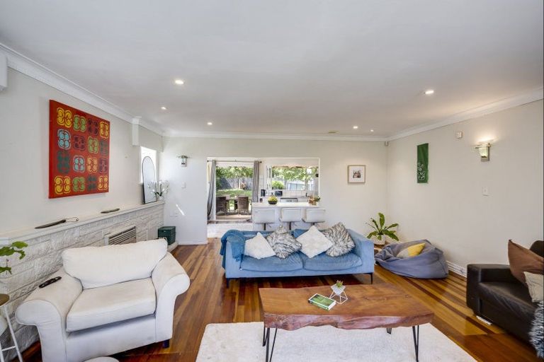 Photo of property in 62 Napier Road, Havelock North, 4130