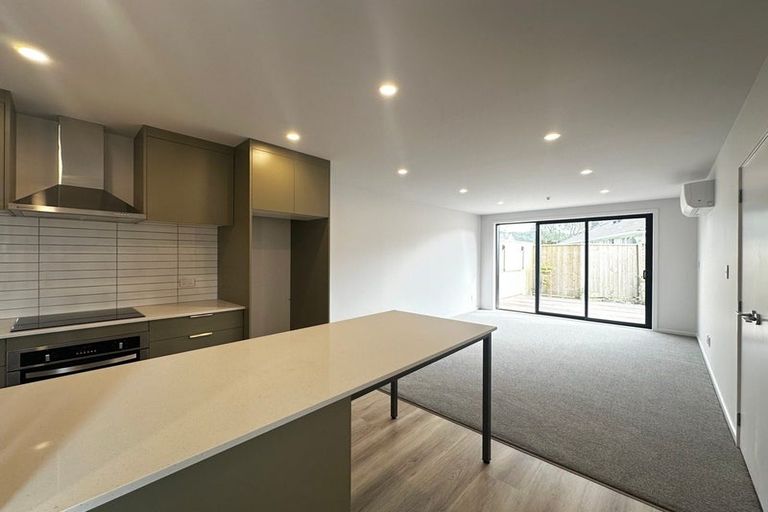 Photo of property in 21/7 Johnston Grove, Taita, Lower Hutt, 5011