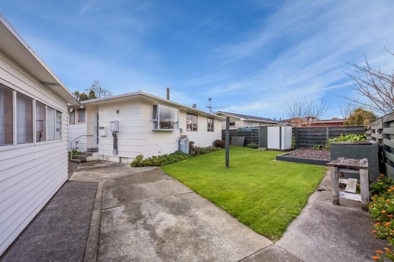 Photo of property in 70 California Drive, Totara Park, Upper Hutt, 5018