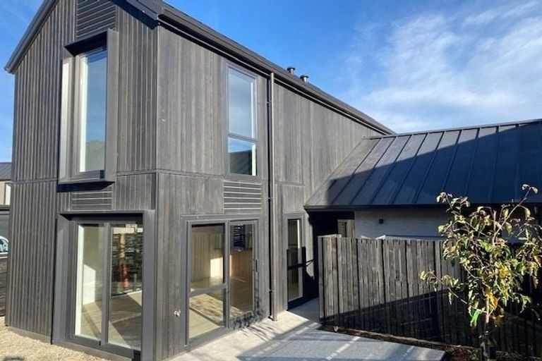 Photo of property in 7 Mulholland Drive, Jacks Point, 9371