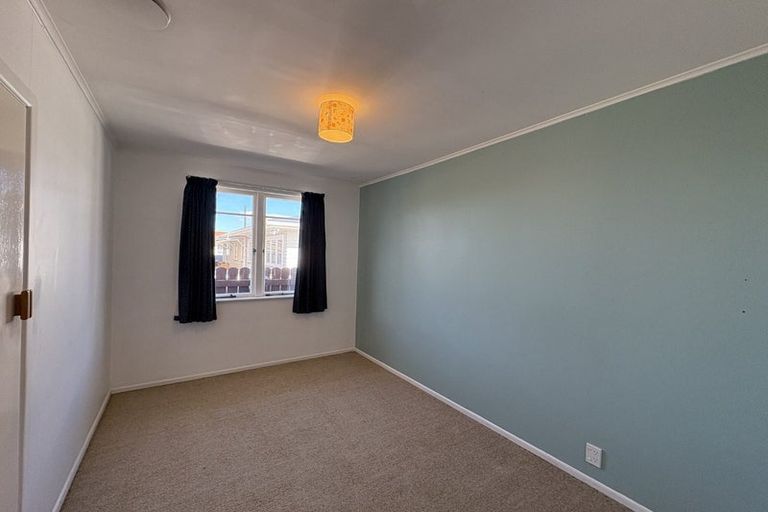 Photo of property in 27 Magdalen Crescent, Pirimai, Napier, 4112