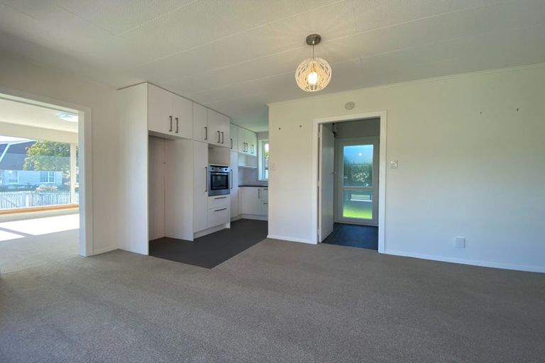 Photo of property in 8 Pelorus Place, Harewood, Christchurch, 8051