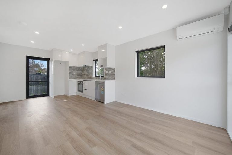 Photo of property in 57 Chatsworth Crescent, Pakuranga Heights, Auckland, 2010