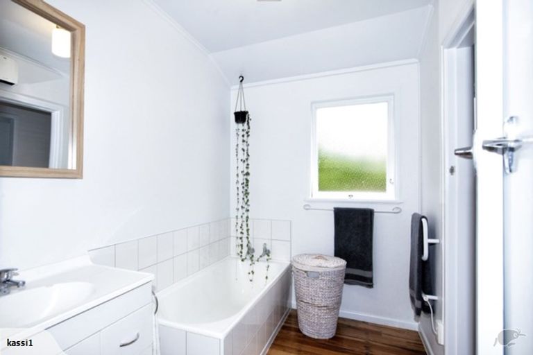 Photo of property in 5b Halberg Crescent, Whakatane, 3120