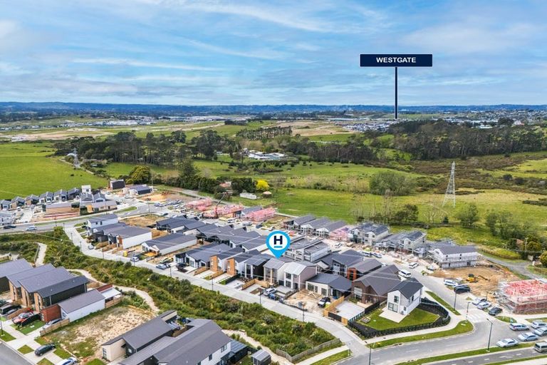 Photo of property in 10 Papai Lane, Massey, 0614