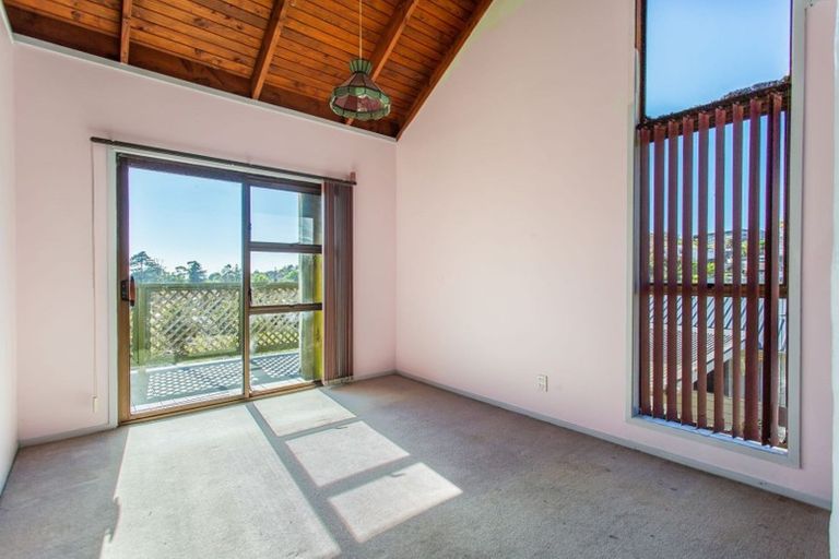 Photo of property in 313 Don Buck Road, Massey, Auckland, 0614