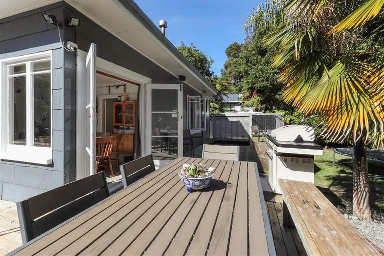 Photo of property in 17 Tombleson Road, Lake Rotoma, Rotorua, 3074