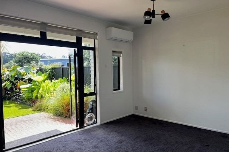 Photo of property in The Grange, 69/92 Bush Road, Albany, Auckland, 0632