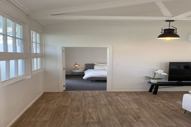 Photo of property in 82 Upper Harbour Drive, Greenhithe, Auckland, 0632