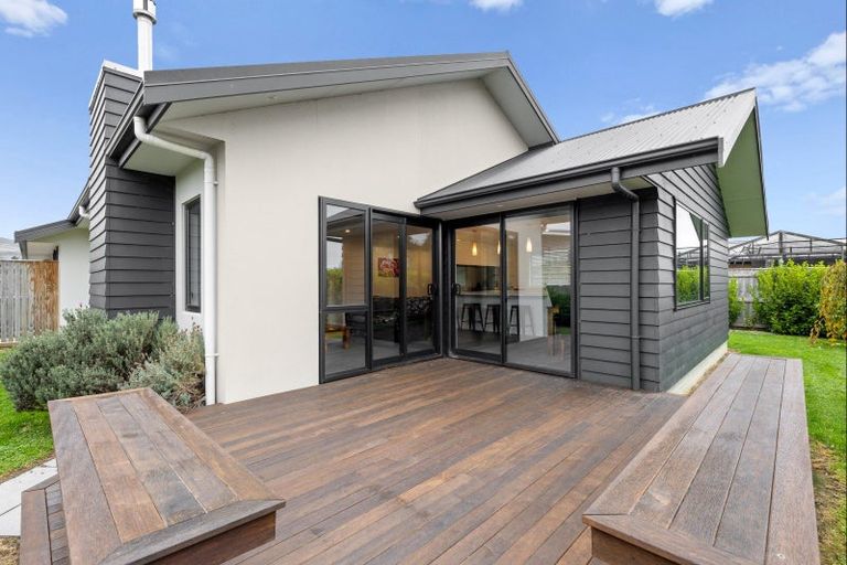 Photo of property in 12 Middleton Way, Ashhurst, 4810