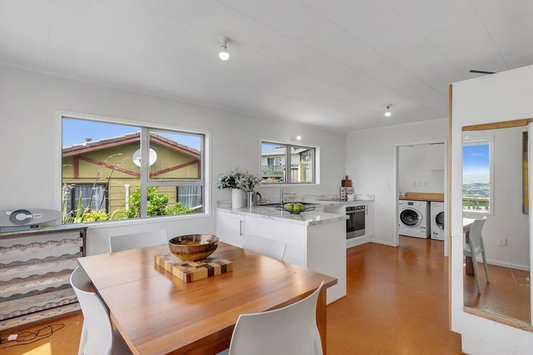 Photo of property in 14 Tikati View, Titahi Bay, Porirua, 5022
