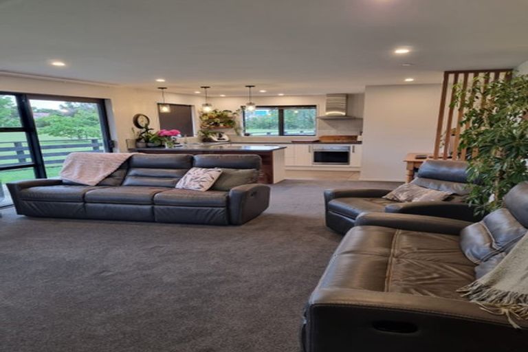 Photo of property in 33 Seadown Crescent, Amberley, 7410