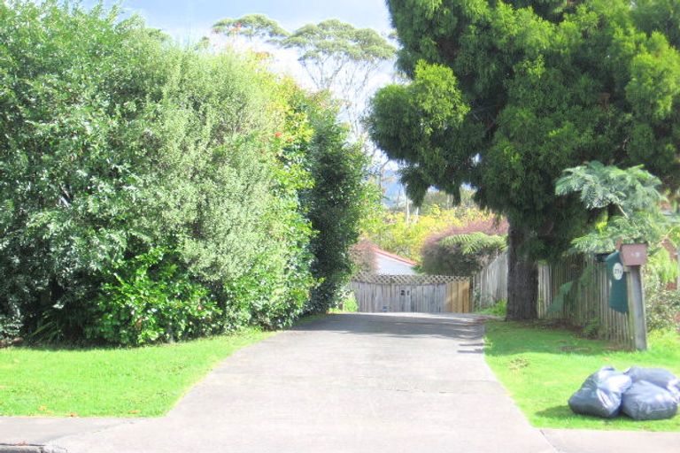 Photo of property in 1/21 Captain Scott Road, Glen Eden, Auckland, 0602