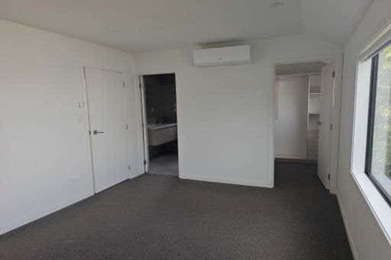 Photo of property in 22d Dallinghoe Crescent, Milford, Auckland, 0620