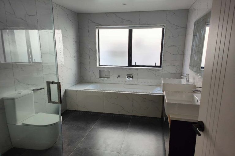 Photo of property in 6 Hautoa Lane, Flat Bush, Auckland, 2019
