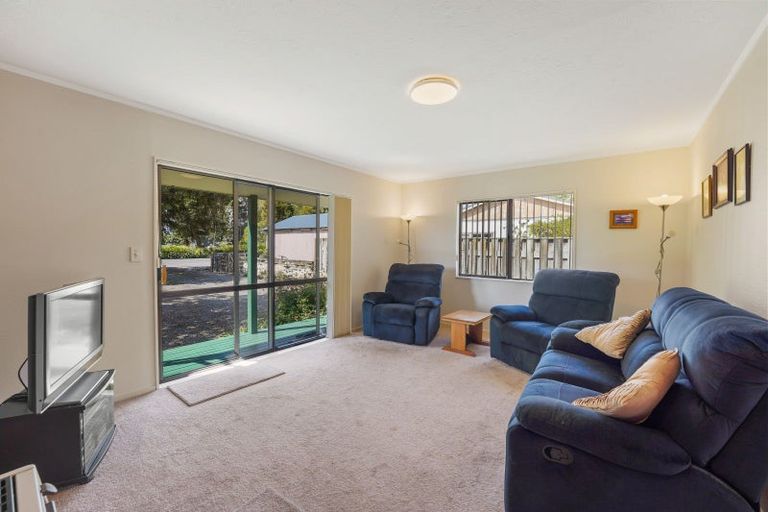 Photo of property in 66 School Road, Te Horo, Otaki, 5582