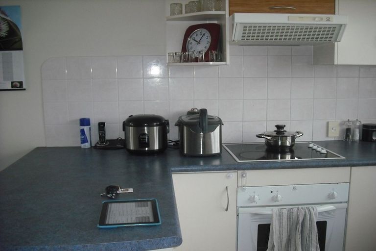 Photo of property in 3 Piriti Place, Weymouth, Auckland, 2103