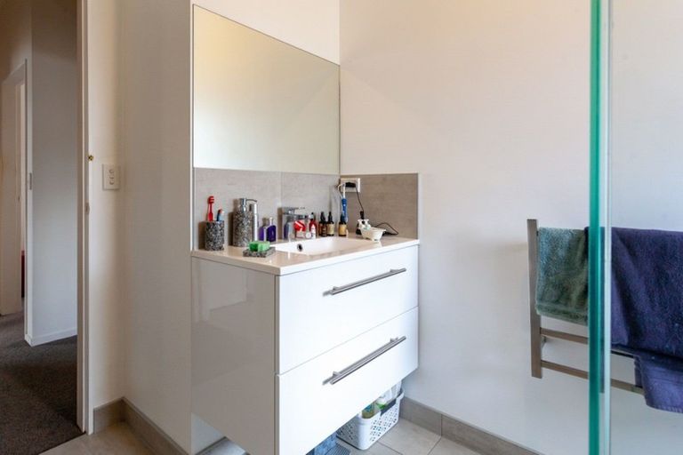 Photo of property in 200 Mayfair Avenue, Whangamata, 3620