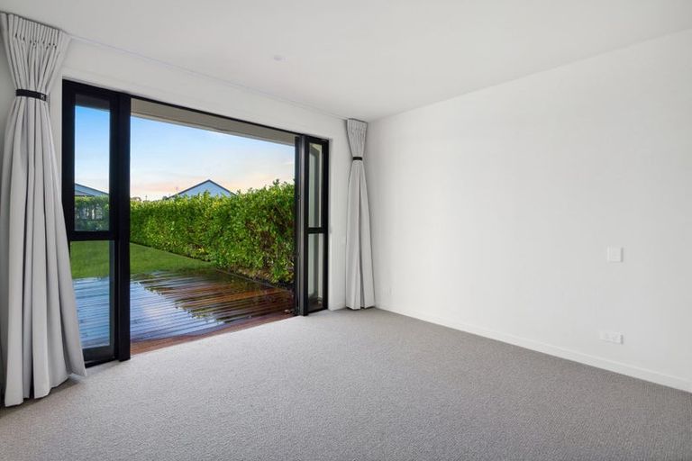 Photo of property in 13 William Blake Way, Riverhead, 0820