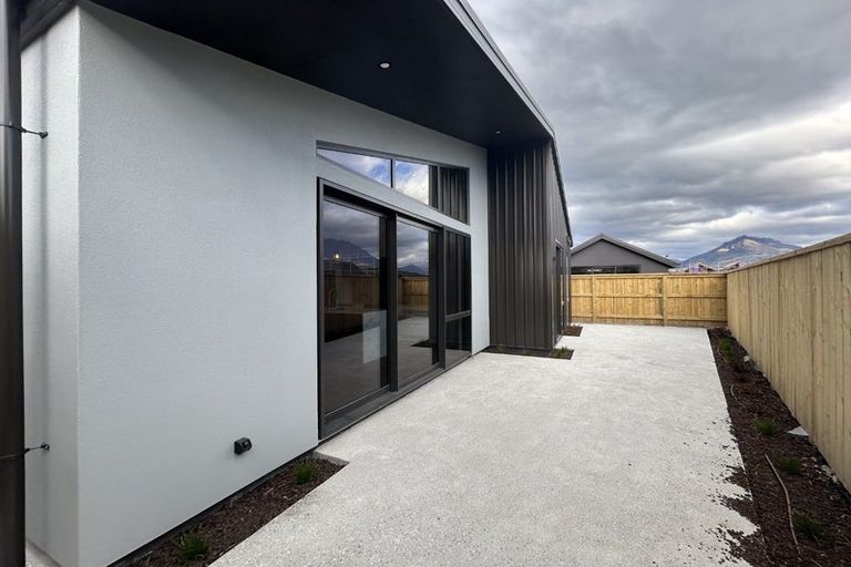 Photo of property in 3 Foxtail Road, Jacks Point, 9371