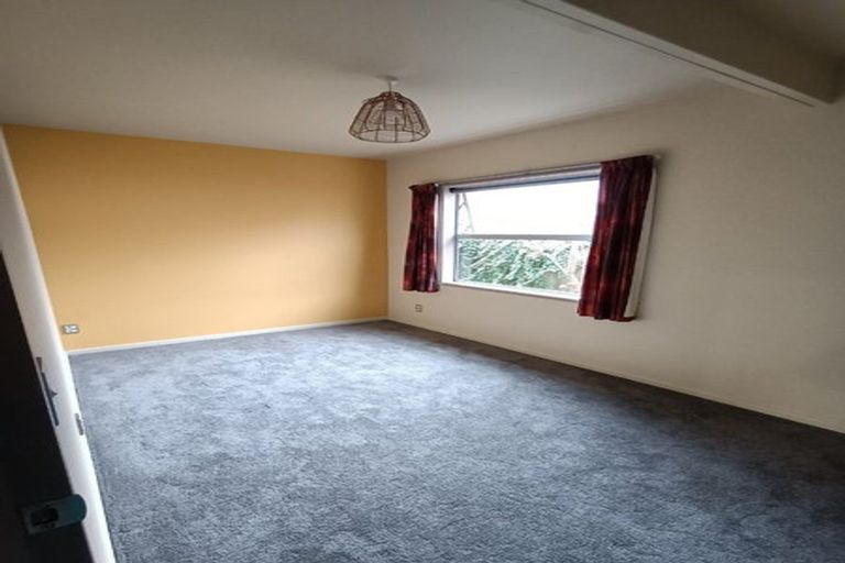 Photo of property in 10 Chamberlain Road, Karori, Wellington, 6012