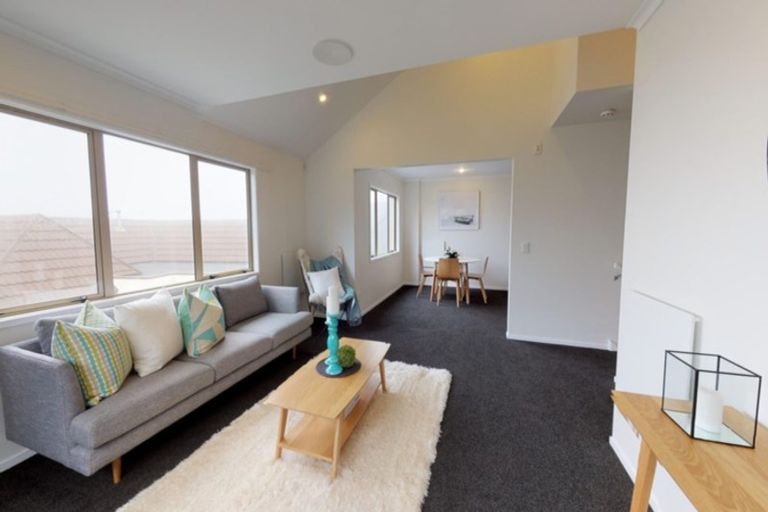 Photo of property in 17 Sirsi Terrace, Broadmeadows, Wellington, 6035
