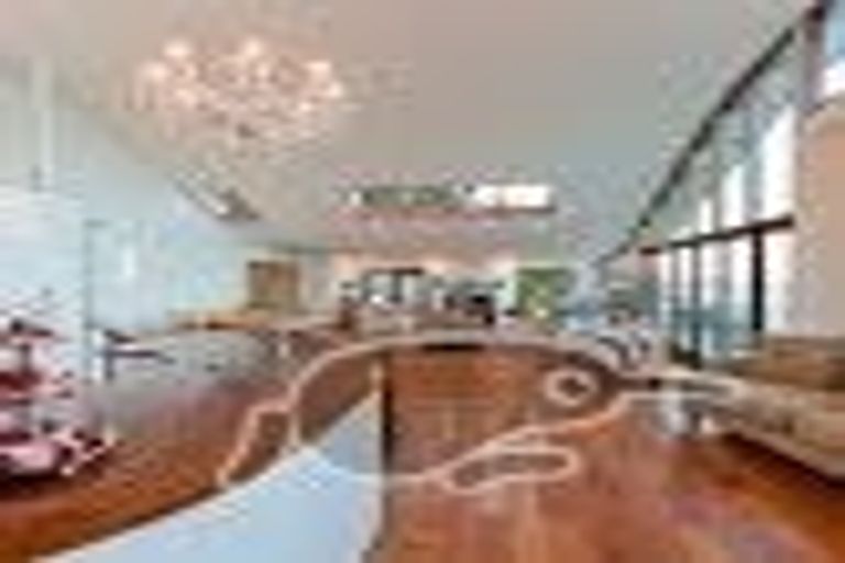 Photo of property in 423 Karaka Bay Road, Karaka Bays, Wellington, 6022