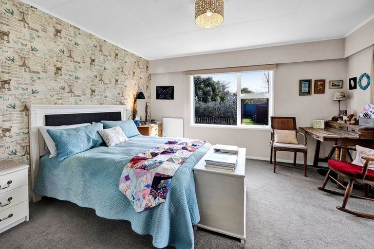 Photo of property in 18 Kowhai Street, Hawera, 4610