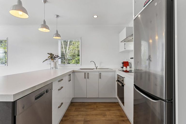 Photo of property in 15a John Street, Birkenhead, Auckland, 0626