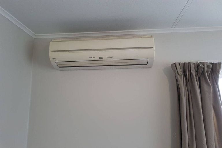 Photo of property in 2 Steeles Lane, Western Heights, Rotorua, 3015