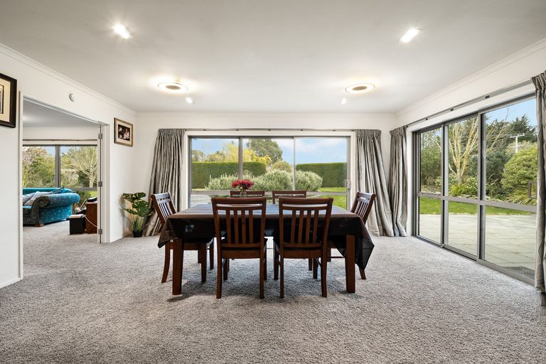 Photo of property in 52 Douglas Street, Allanton, Mosgiel, 9092