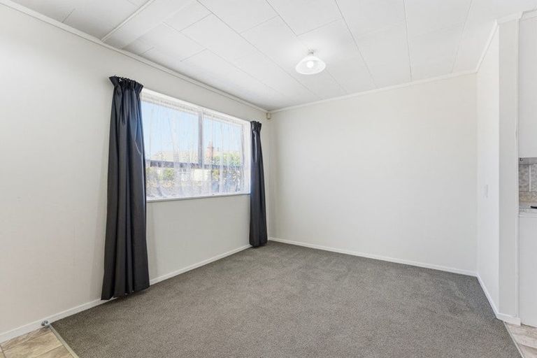 Photo of property in 42 Tawa Street, Gonville, Whanganui, 4501