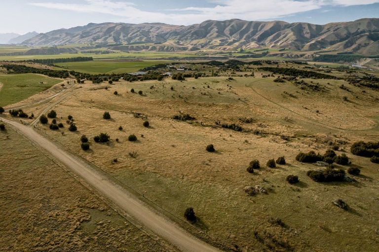 Photo of property in 242 Pukerangi Drive, Queensberry, Cromwell, 9383