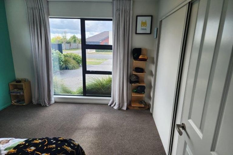 Photo of property in 20 Burnham School Road, Rolleston, 7614