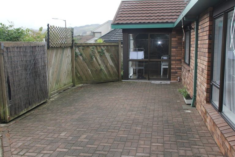 Photo of property in 32 Burbank Crescent, Churton Park, Wellington, 6037