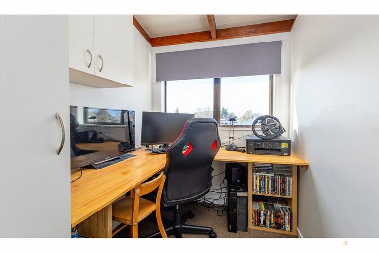 Photo of property in 104c Mckenzie Street, Geraldine, 7930