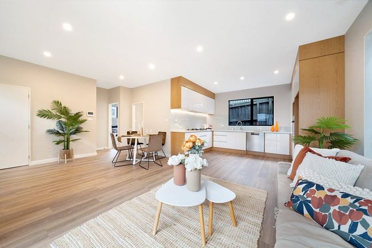 Photo of property in 86b Kervil Avenue, Te Atatu Peninsula, Auckland, 0610