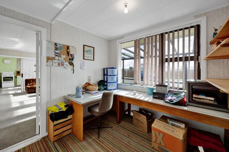 Photo of property in 27 Pacey Avenue, Hawera, 4610