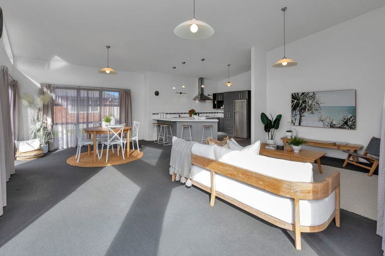 Photo of property in 152d One Tree Point Road, One Tree Point, 0118