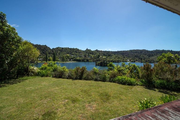 Photo of property in 9 Alexander Road, Lake Tarawera, Rotorua, 3076