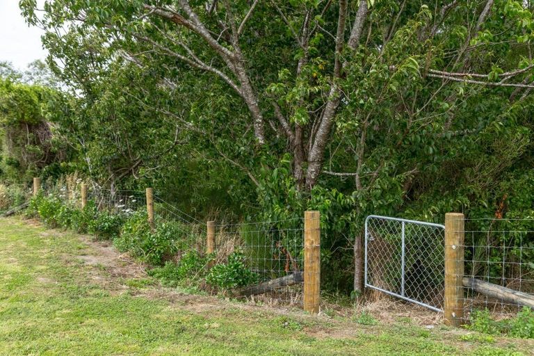Photo of property in 14 Ataahua Place, Featherston, 5710