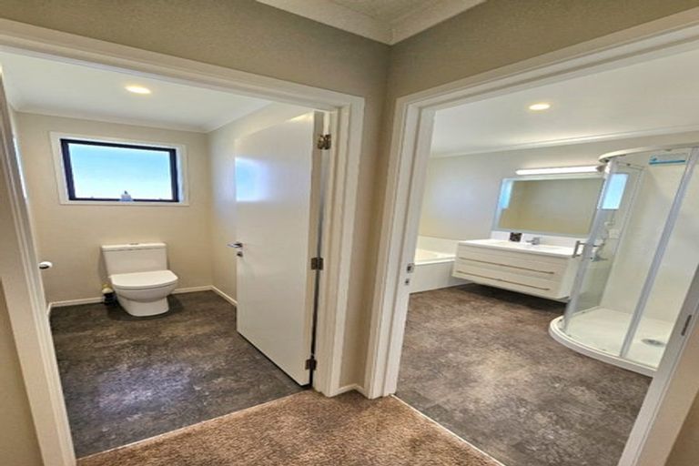 Photo of property in 18 Keene Drive, Bell Block, New Plymouth, 4312