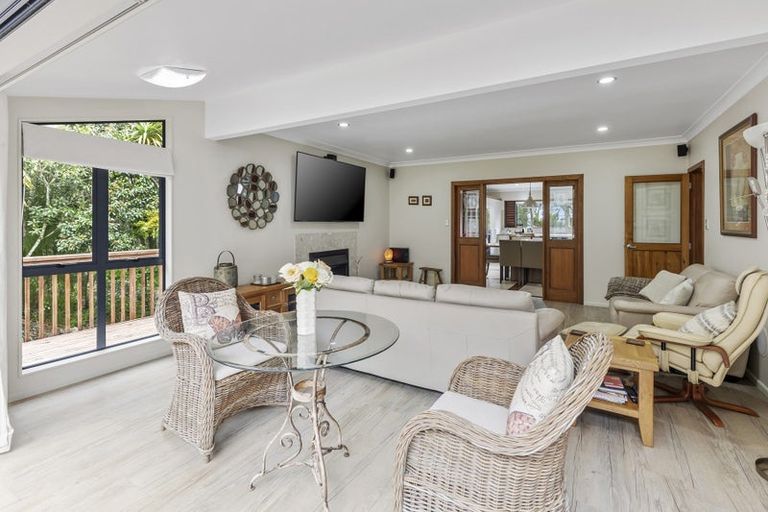 Photo of property in 14 Ngaio Road, Titirangi, Auckland, 0604