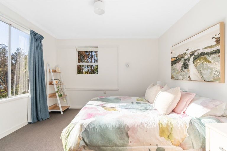 Photo of property in 43 Pioneer Crescent, Helensburgh, Dunedin, 9010