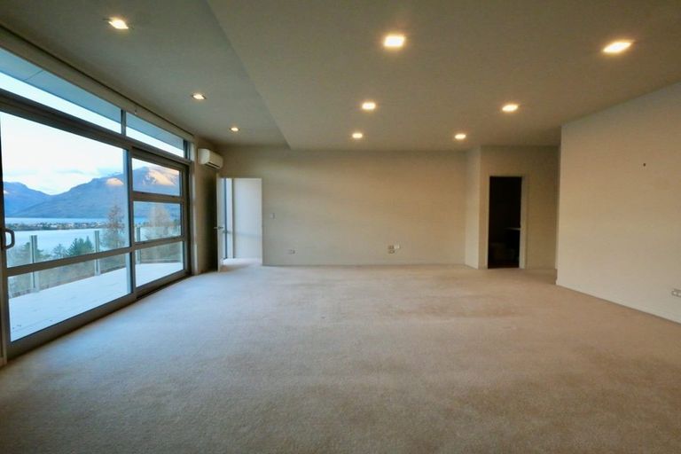 Photo of property in 2/11 Gum Lane, Queenstown, 9300