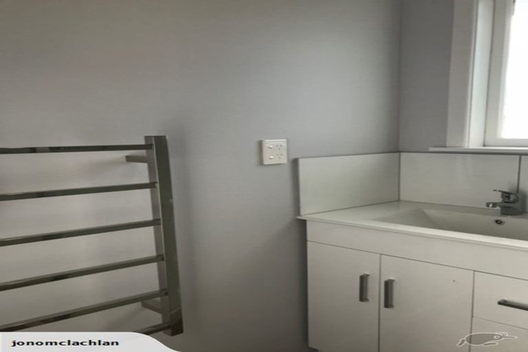 Photo of property in 12 Mascot Avenue, Mangere, Auckland, 2022