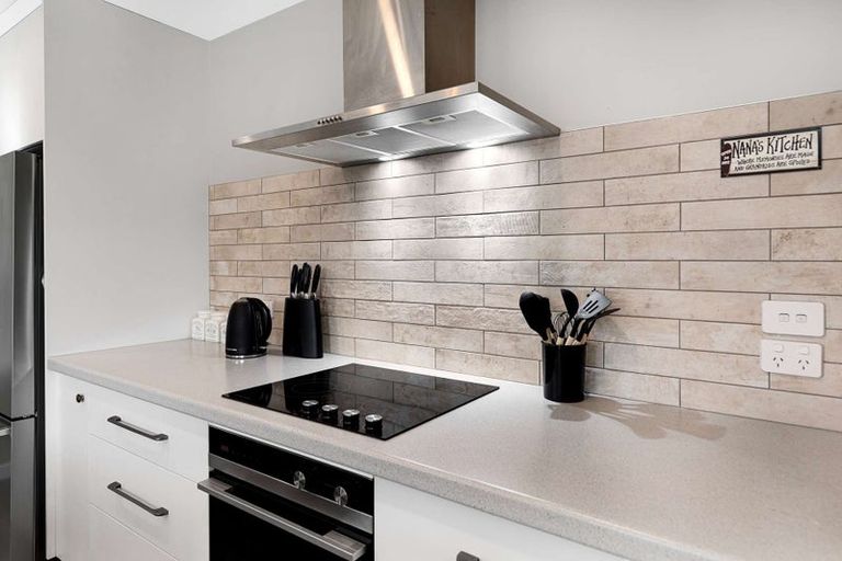 Photo of property in 28 Monarch Drive, Ashhurst, 4810