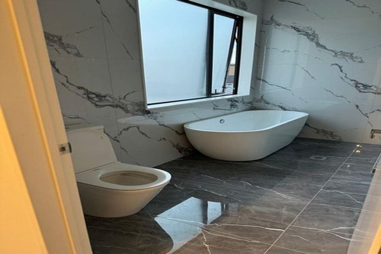 Photo of property in 13 Pilot Drive, Hobsonville, Auckland, 0616