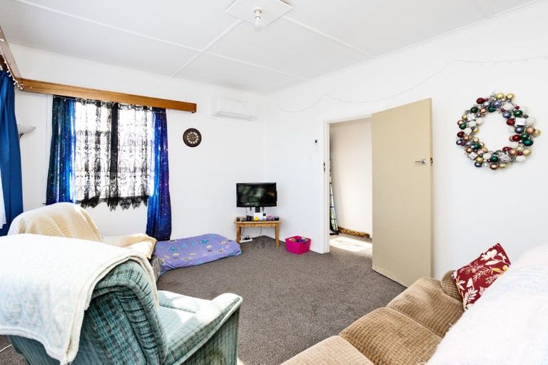 Photo of property in 443 Tay Street, Turnbull Thomson Park, Invercargill, 9810